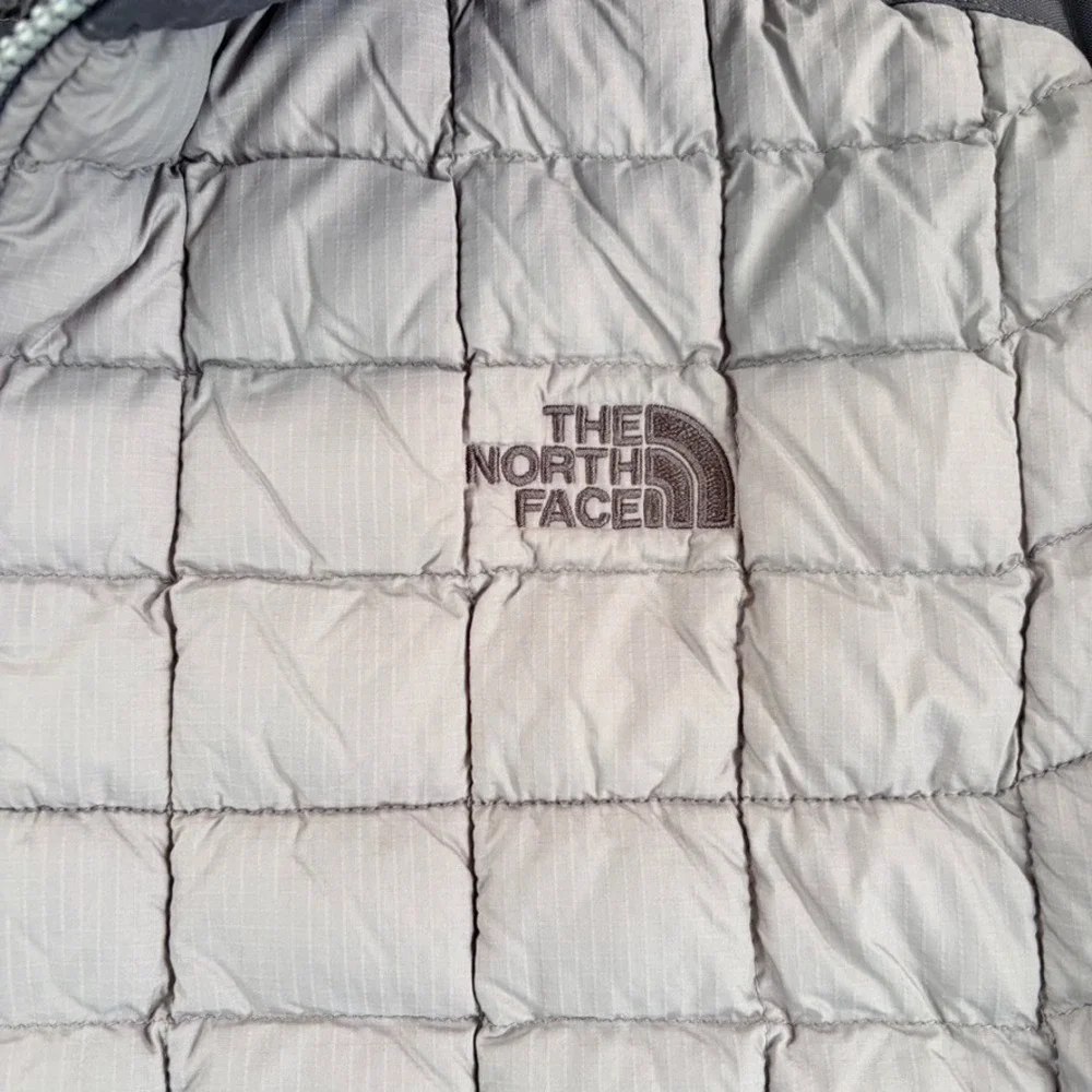 The North Face Thermoball Insulated DWR Hooded Jacket Grey Men 2XL Puffer Quilt